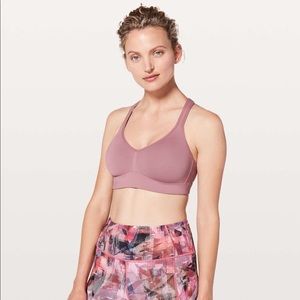 Lululemon Speed Up Bra in Pink